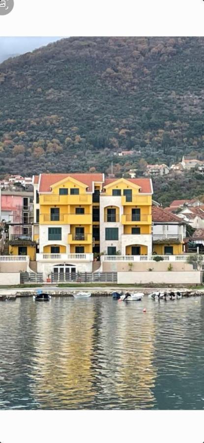 Pontus Luxury Apartments Tivat Exteriör bild